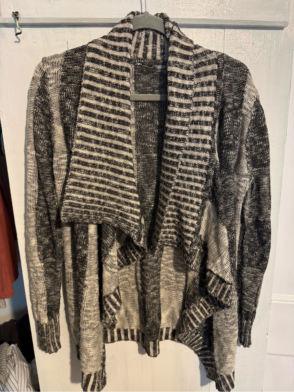 Charlotte Russe Black & Cream Striped Open-Front Knit Cardigan